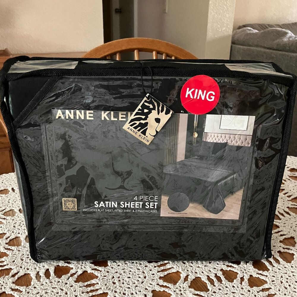 New Anne Klein 4 Piece King Size Black Satin Sheet Set